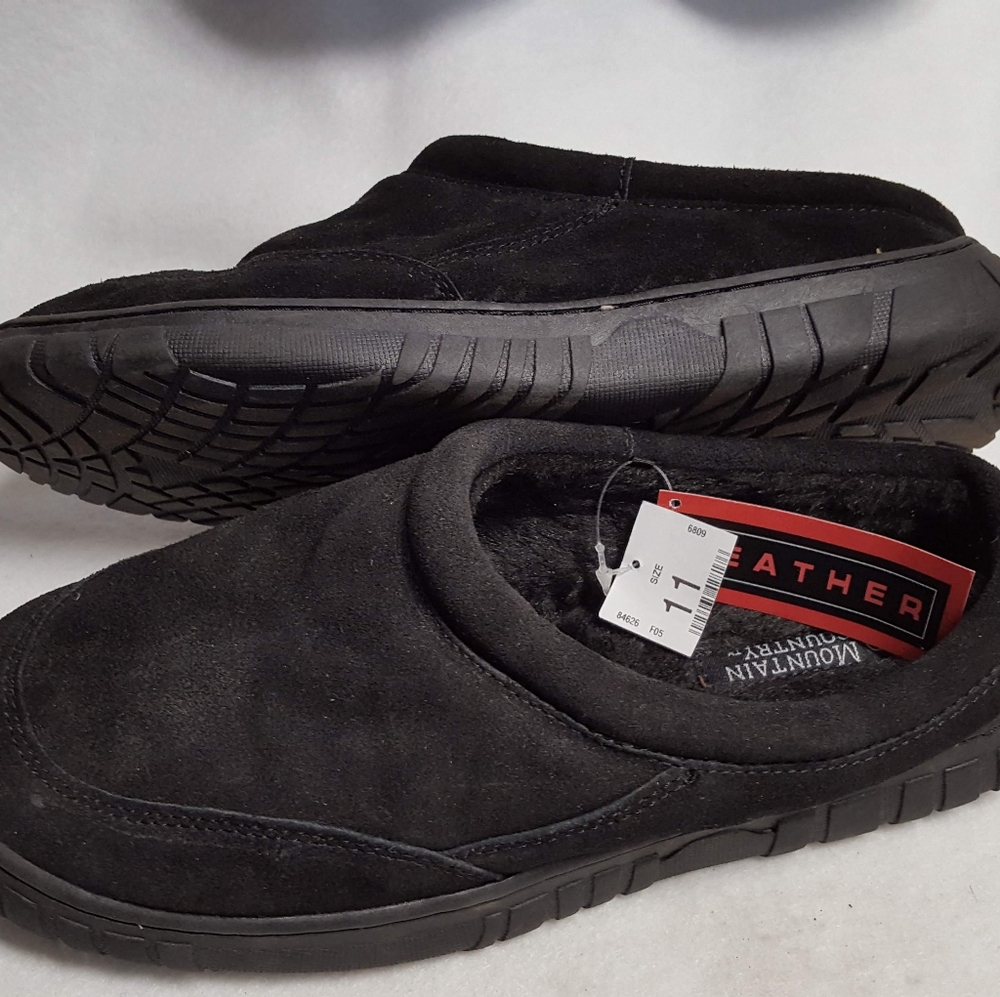 NWT Mountain Country Men's Black Slippers  sz.11M